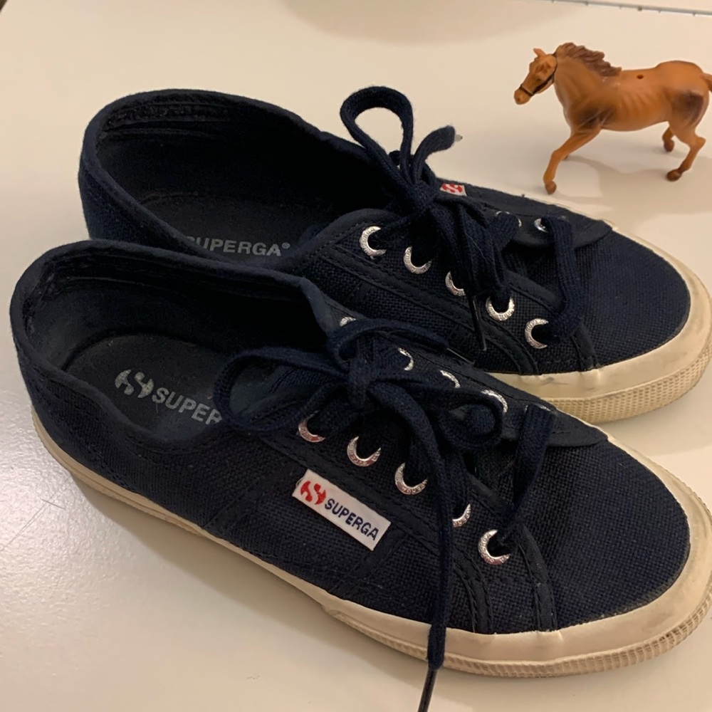 Superga sneakers Women’s sz 6